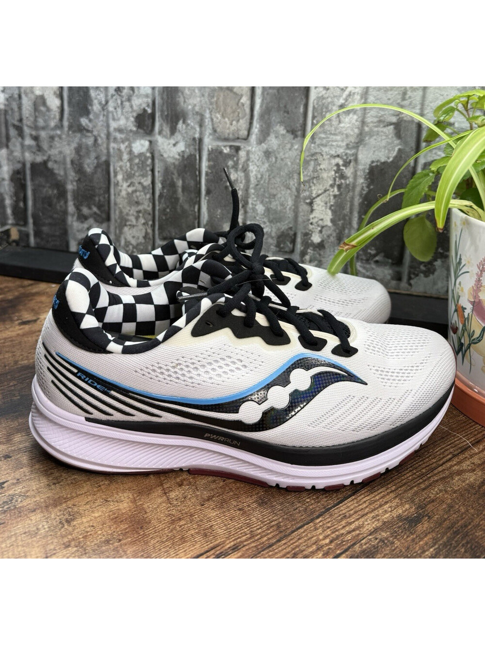 Saucony Ride 14 Reverie White/Black/Blue Check Low Top Lace-Up Men's Sneaker